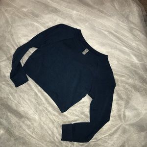 PERMANENTLY CLOSING AA navy crop top
